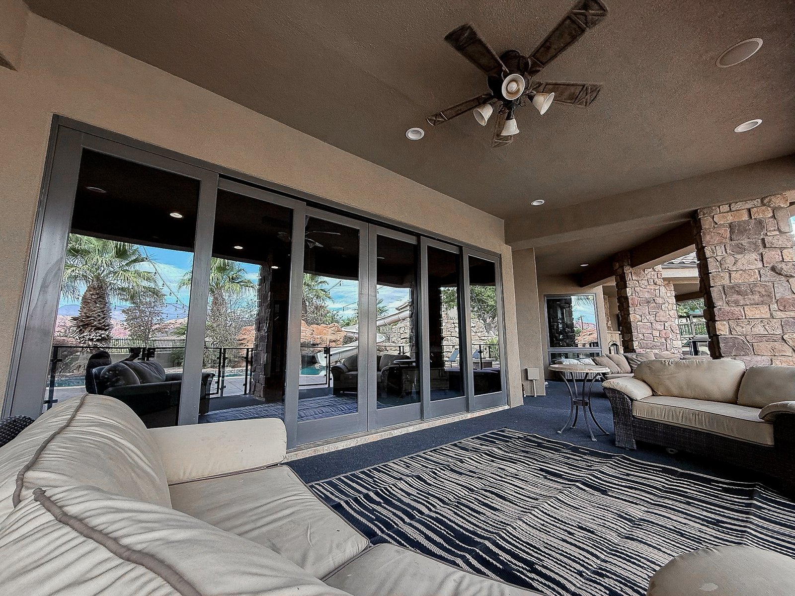 Covered lower deck